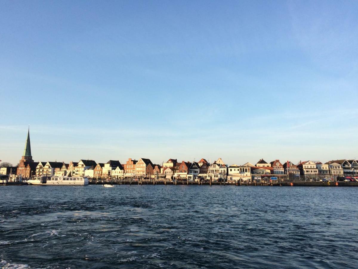 Ostseeferienwohnung Storchennest Dassow Luaran gambar