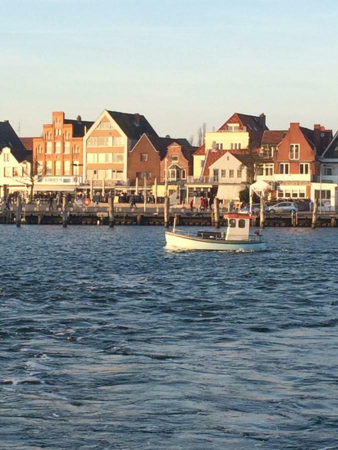 Ostseeferienwohnung Storchennest Dassow Luaran gambar
