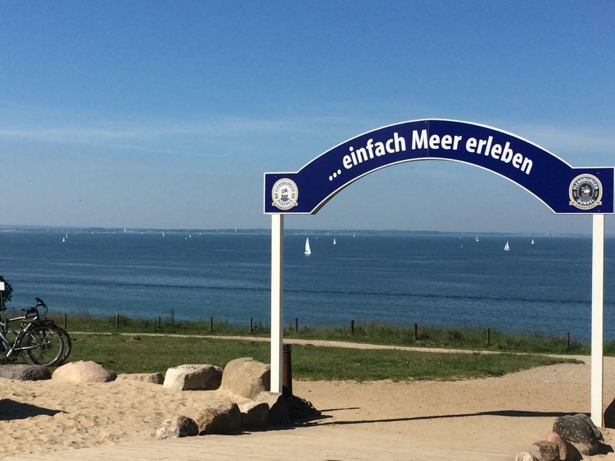 Ostseeferienwohnung Storchennest Dassow Luaran gambar